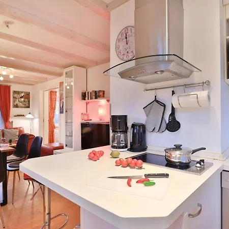 아파트 Victoria, Schwan 볼텐하겐