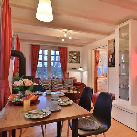 Apartment Victoria, Schwan *