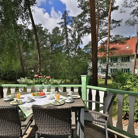 Apartment Victoria, Schwan *